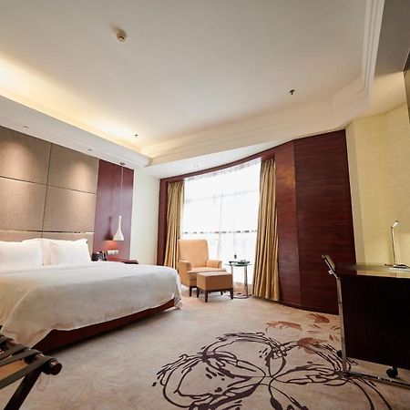 Foshan Jinlai Holiday Hotel Exterior photo