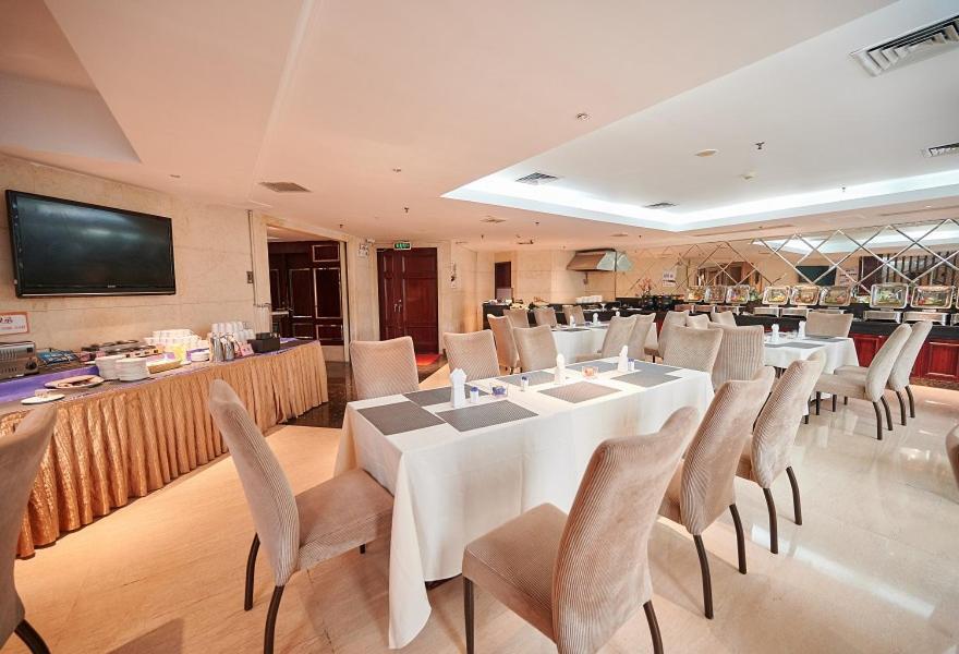Foshan Jinlai Holiday Hotel Exterior photo