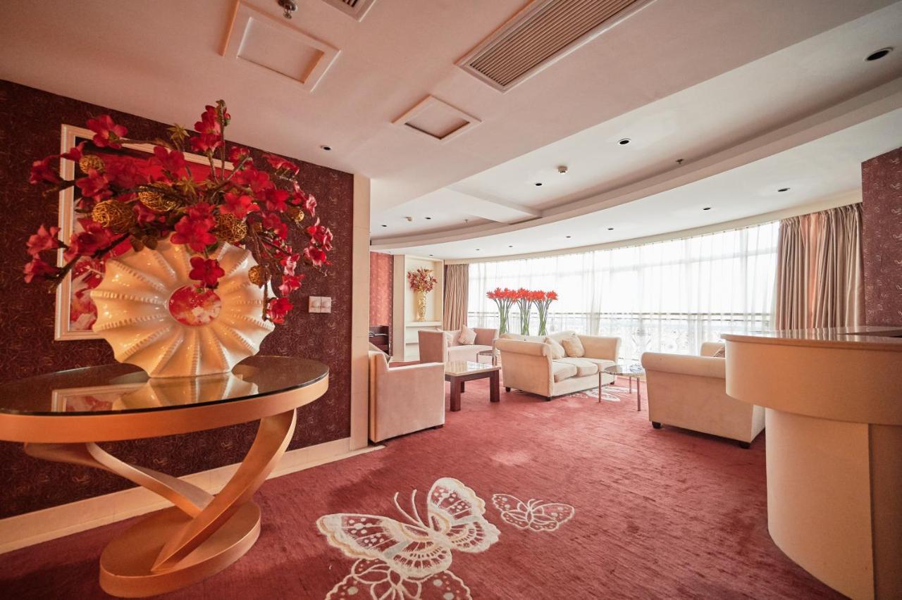 Foshan Jinlai Holiday Hotel Exterior photo